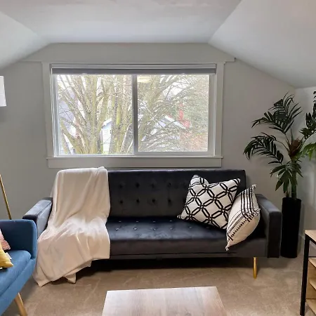 Tacoma 2 Bedrooms 1 Baths Sleep 5 With Compact Kitchen Exterior foto