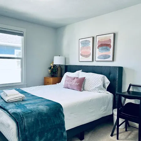 Tacoma 2 Bedrooms 1 Baths Sleep 5 With Compact Kitchen Exterior foto